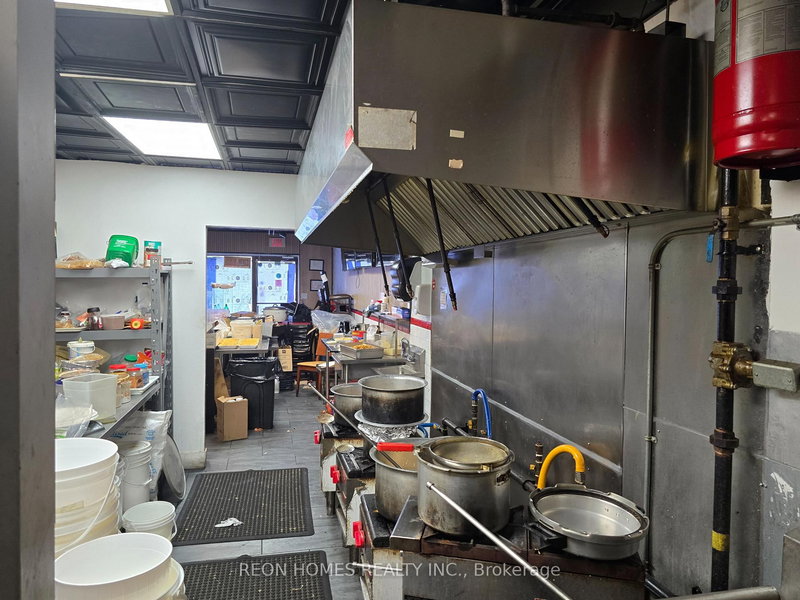 11 - 1240 Simcoe St N, Oshawa, L1G 4X3 | Image 2