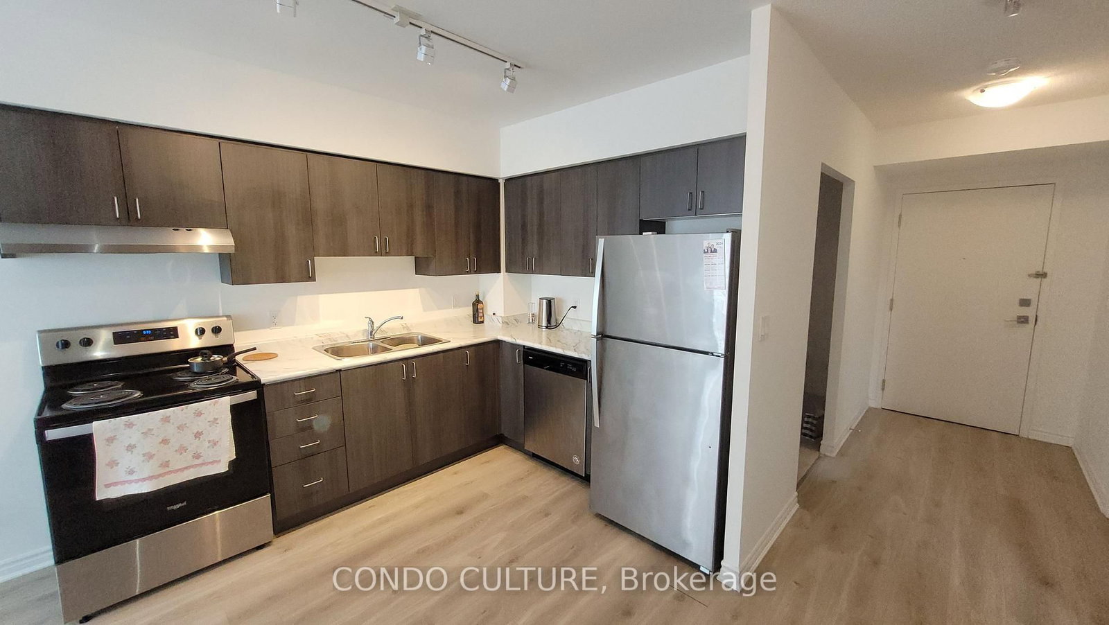 1 Falaise Road, Unit 418