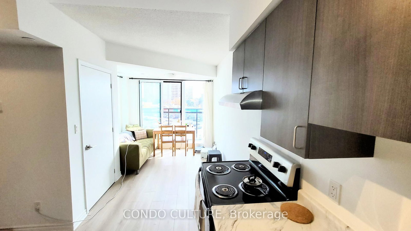 1 Falaise Road, Unit 418 - Photo 2