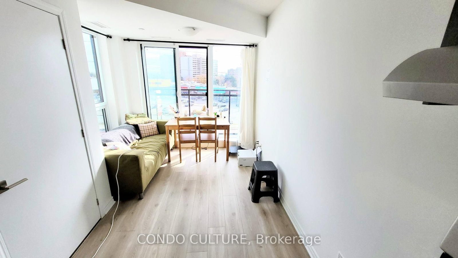 1 Falaise Road, Unit 418 - Photo 3