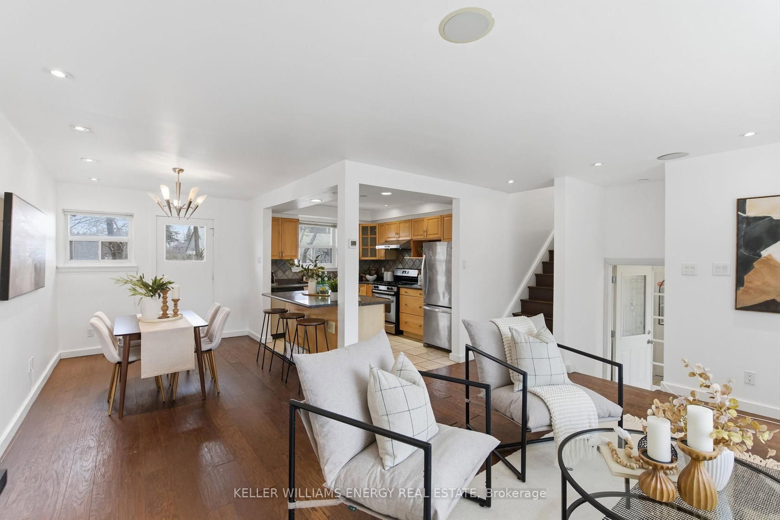 Detached House for sale at 20 Ravenview Drive, Toronto, Ontario, M1E 3M1 - West Hill - MLS: E12996162