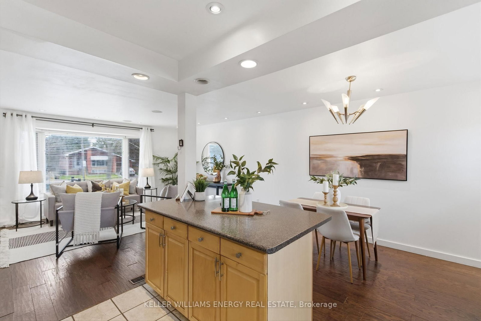 Detached House for sale at 20 Ravenview Drive, Toronto, Ontario, M1E 3M1 - West Hill - MLS: E12996162