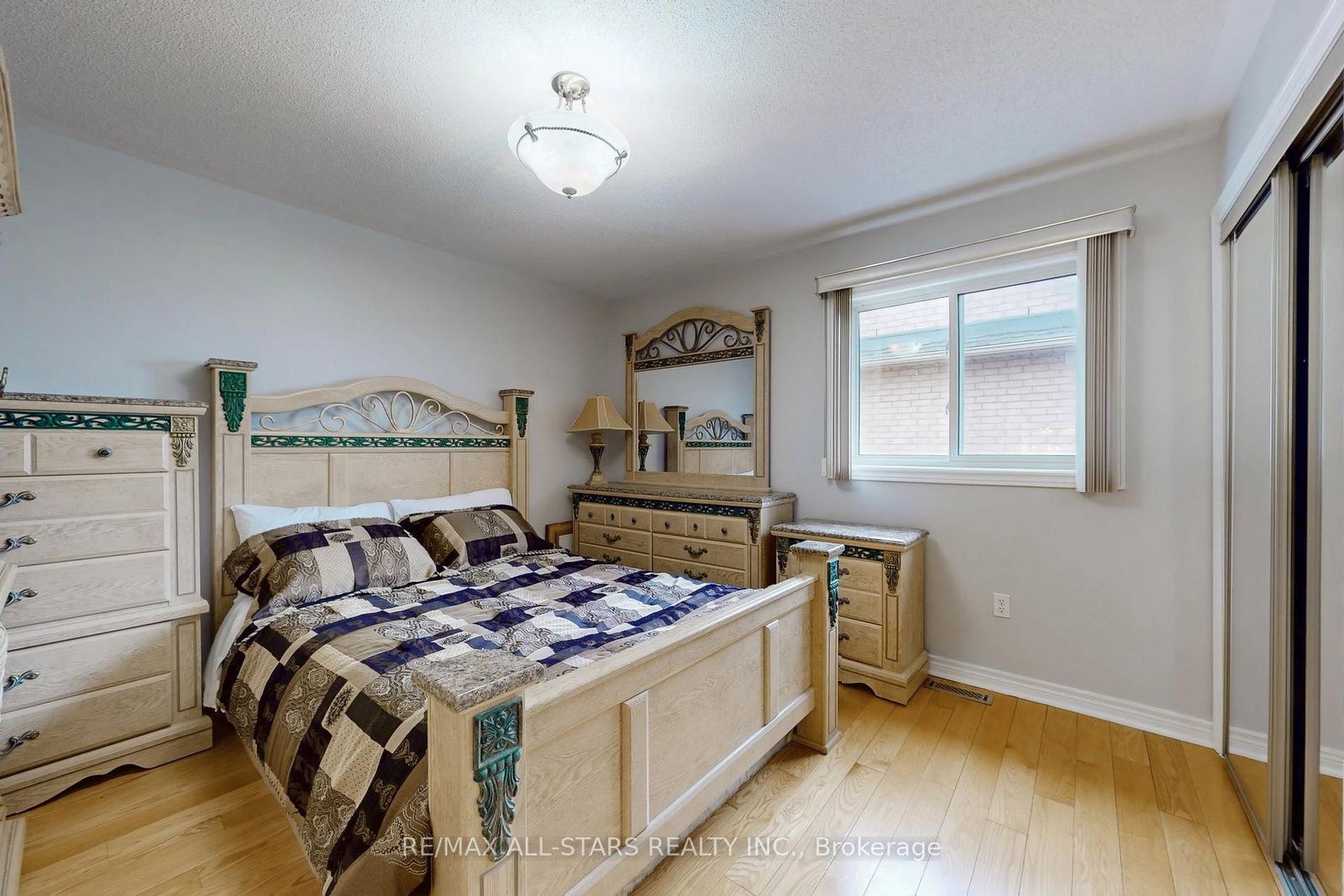 75 Gloria Crescent - Photo 32