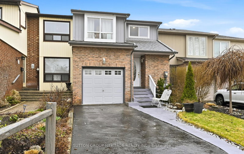 1778 Bronte Sq, Pickering, L1V 3B9 | Image 2