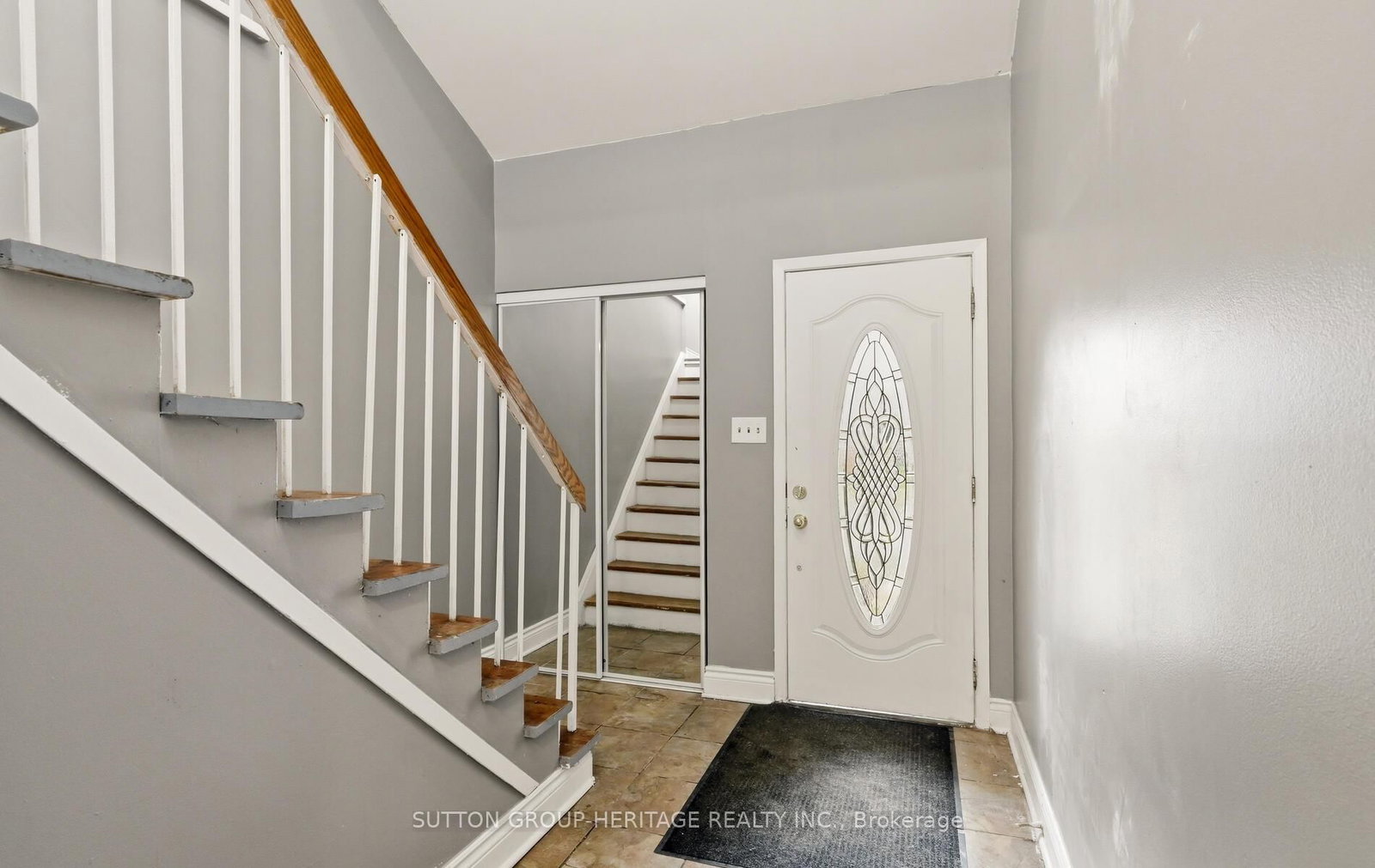 1778 Bronte Square - Photo 3
