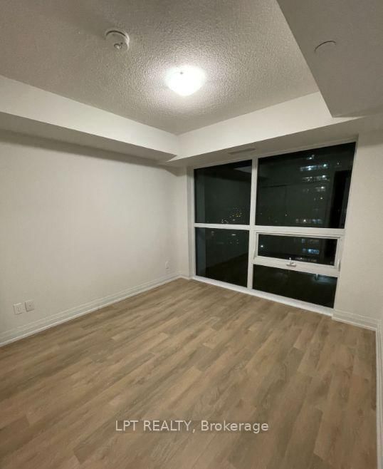 20 Meadowglen Place, Unit 730 - Photo 4