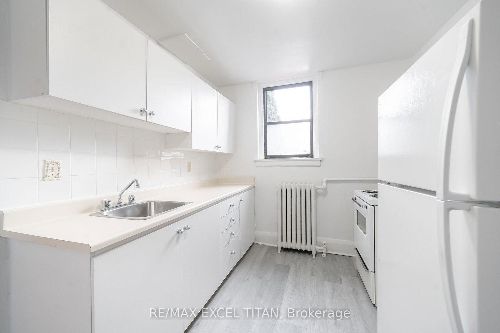 12 Kingston Road, Unit 65 - Photo 7