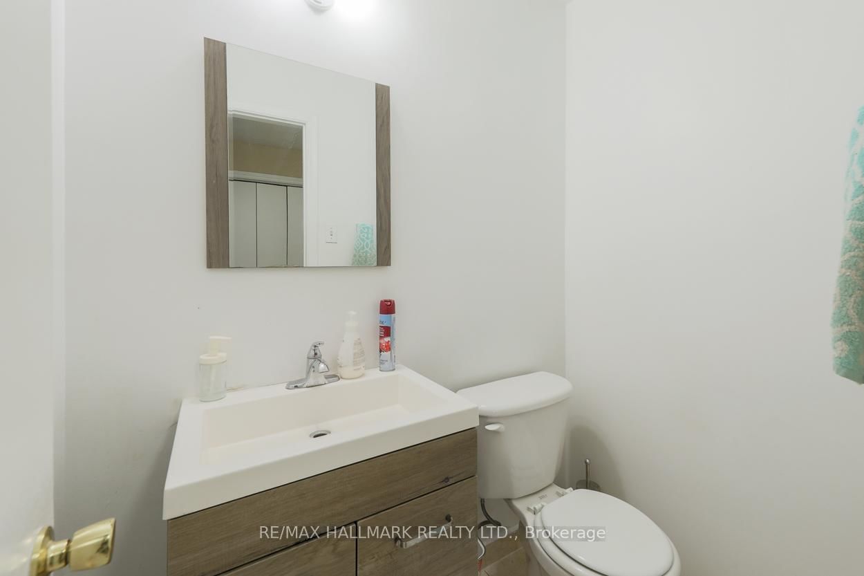 2844 Danforth Avenue, Unit 2 - Photo 10