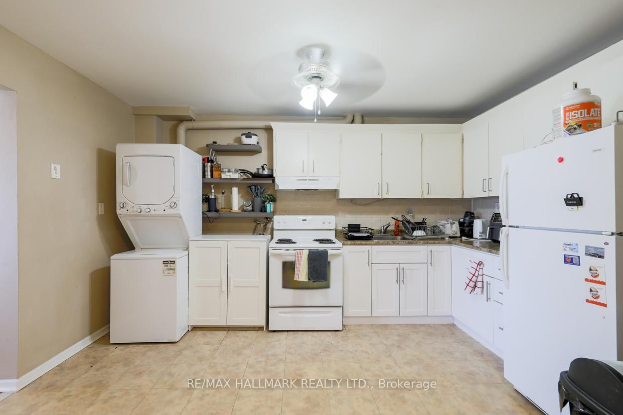 2844 Danforth Avenue, Unit 2 - Photo 5