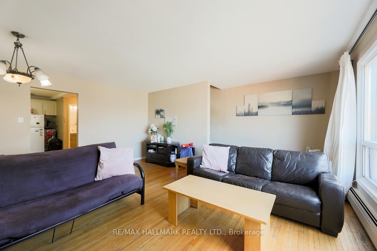 2844 Danforth Avenue, Unit 2 - Photo 9