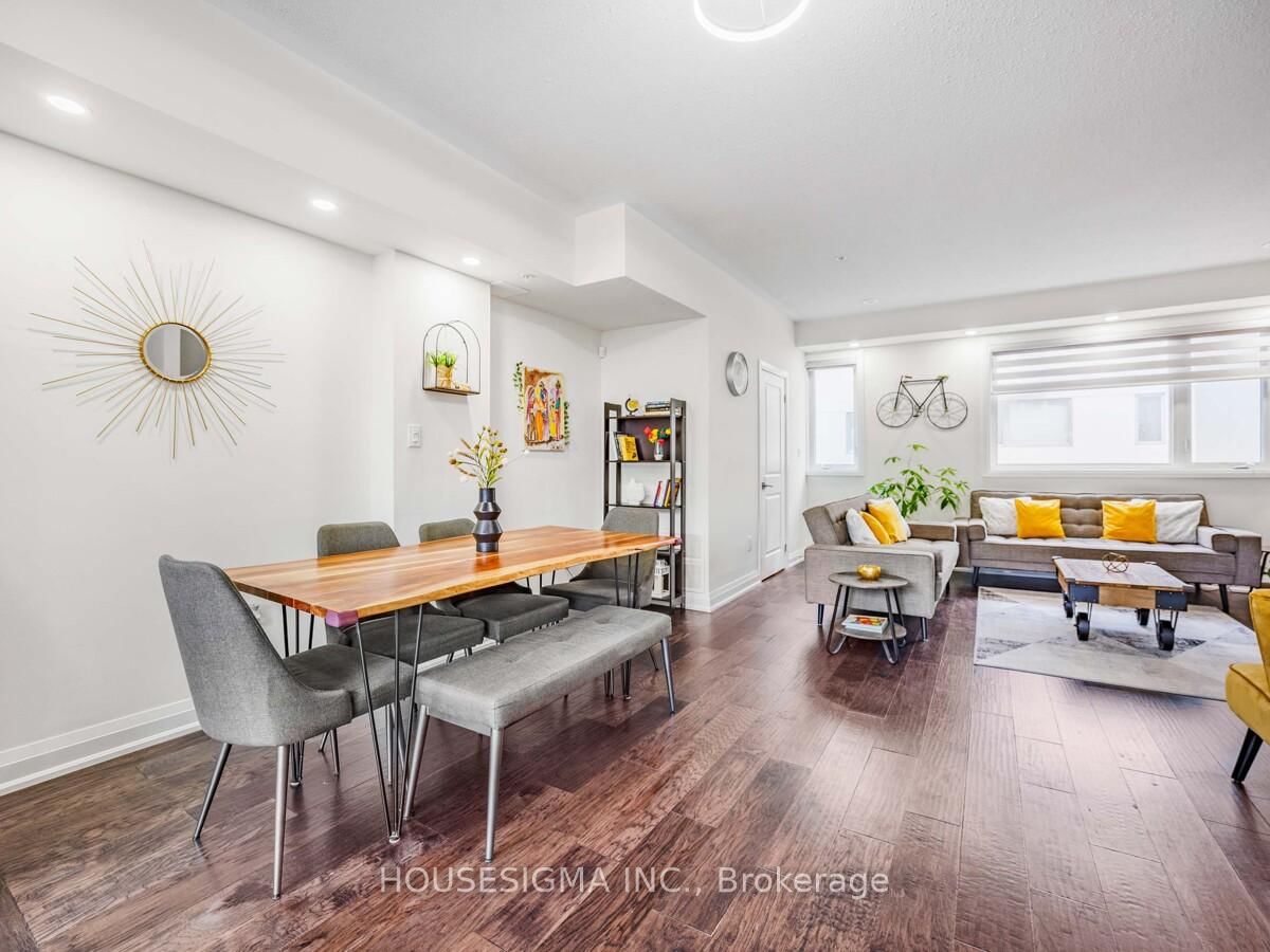 1870 Altona Road, Unit 11 - Photo 9