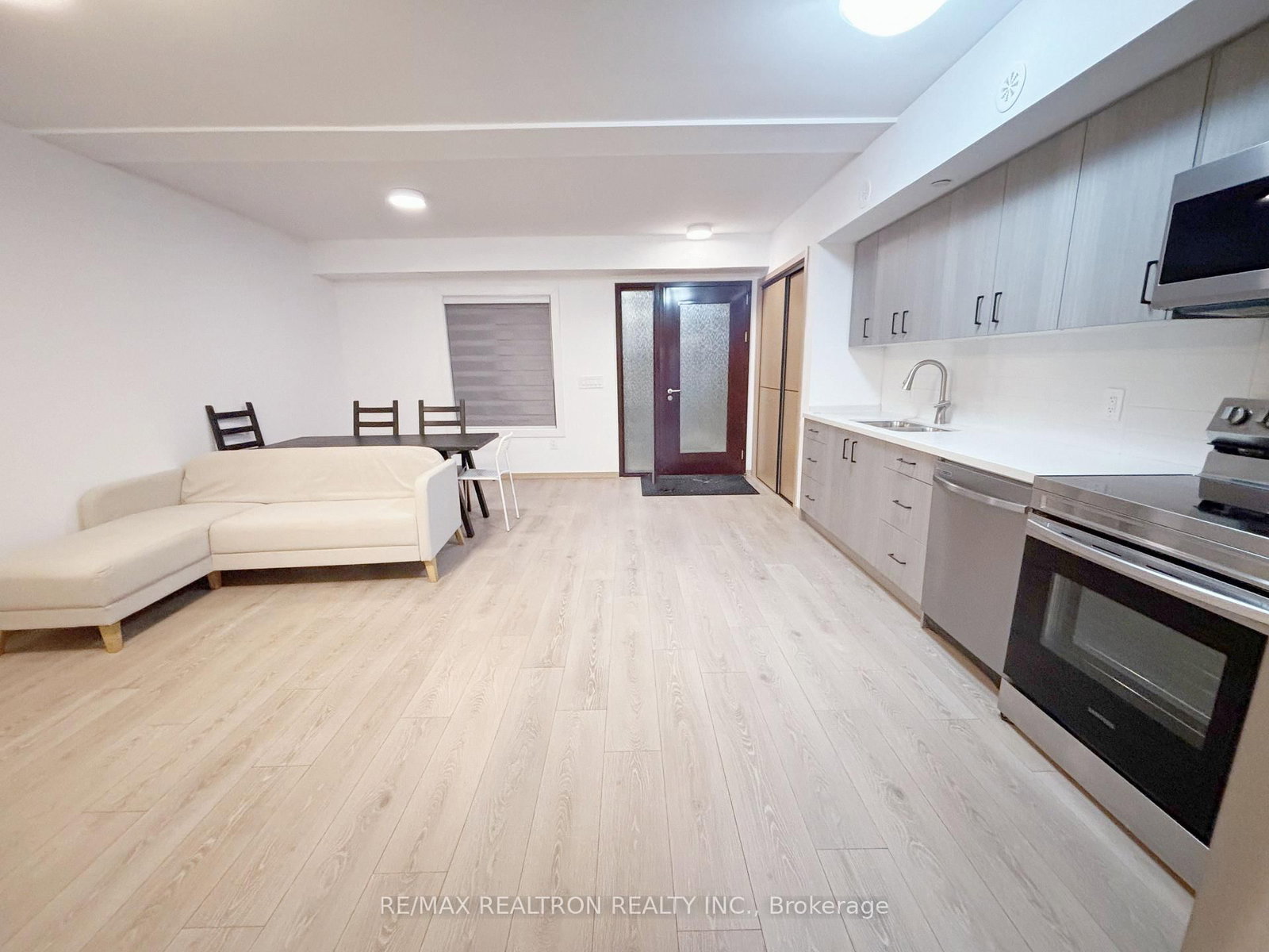 3445 Sheppard Avenue E, Unit C3-102 - Photo 2
