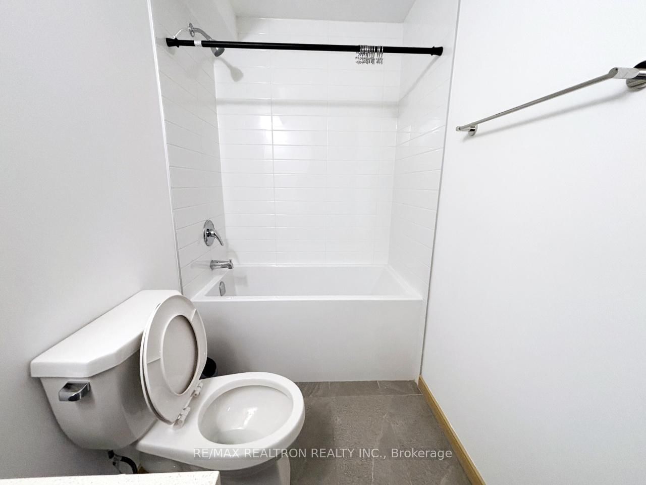 3445 Sheppard Avenue E, Unit C3-102 - Photo 7