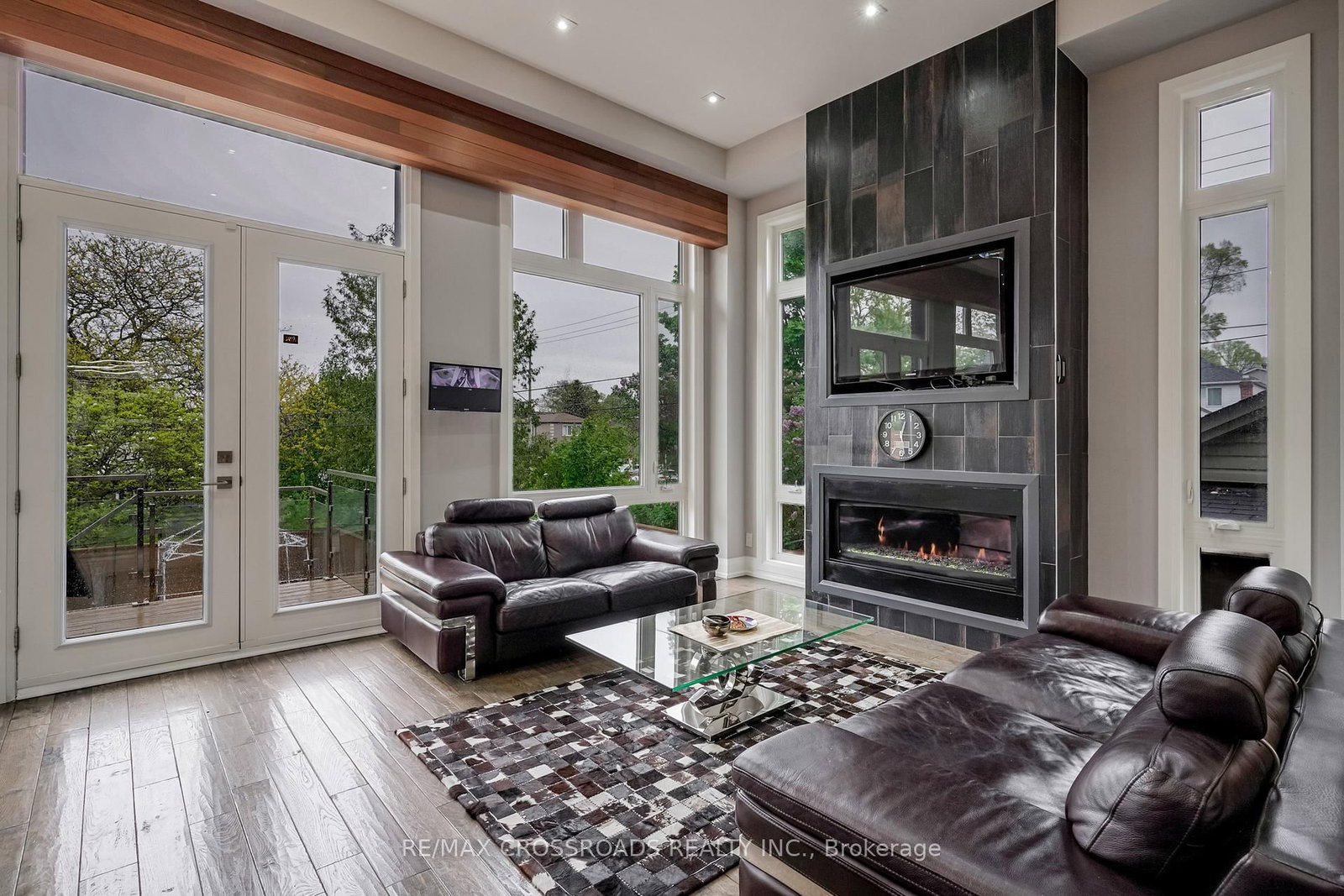 Detached House for sale at 1A Roblin Avenue, Toronto, Ontario, M4C 3P7 - East York - MLS: E12997390