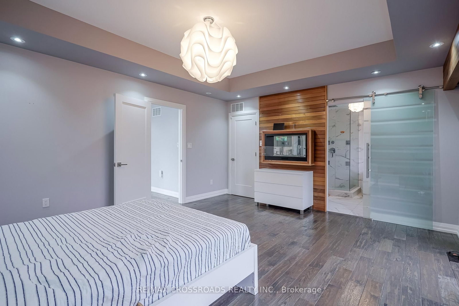 Detached House for sale at 1A Roblin Avenue, Toronto, Ontario, M4C 3P7 - East York - MLS: E12997390