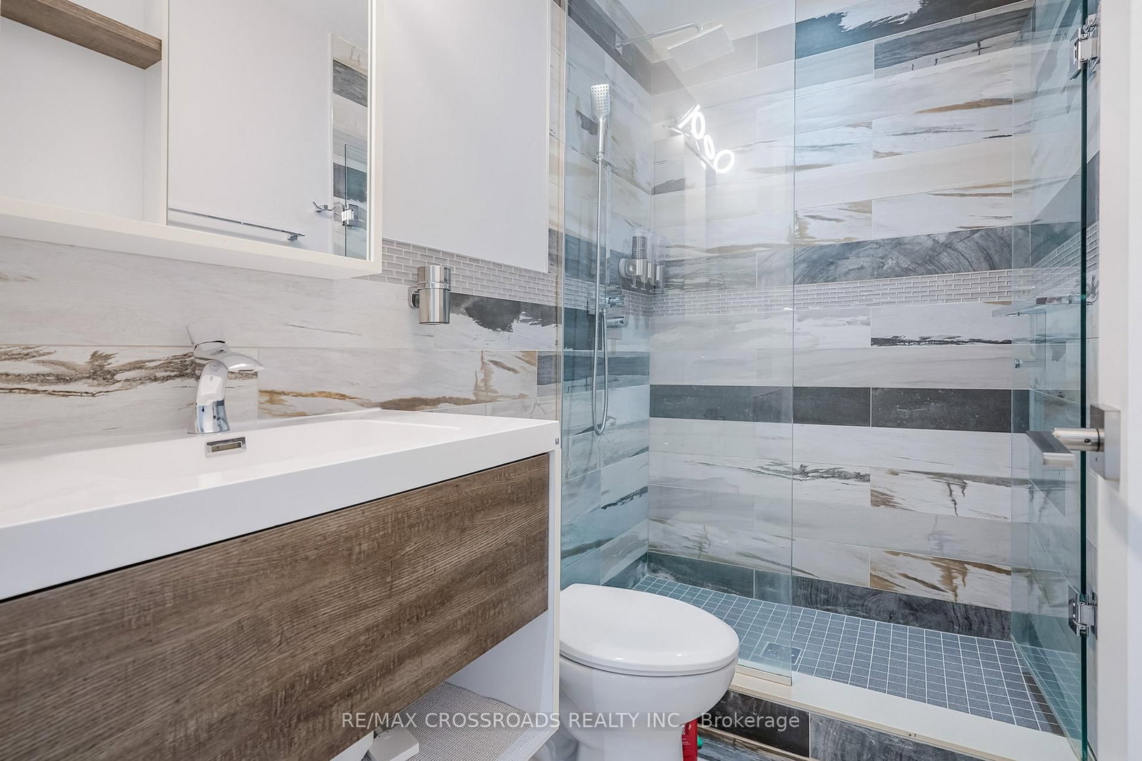 Detached House for sale at 1A Roblin Avenue, Toronto, Ontario, M4C 3P7 - East York - MLS: E12997390