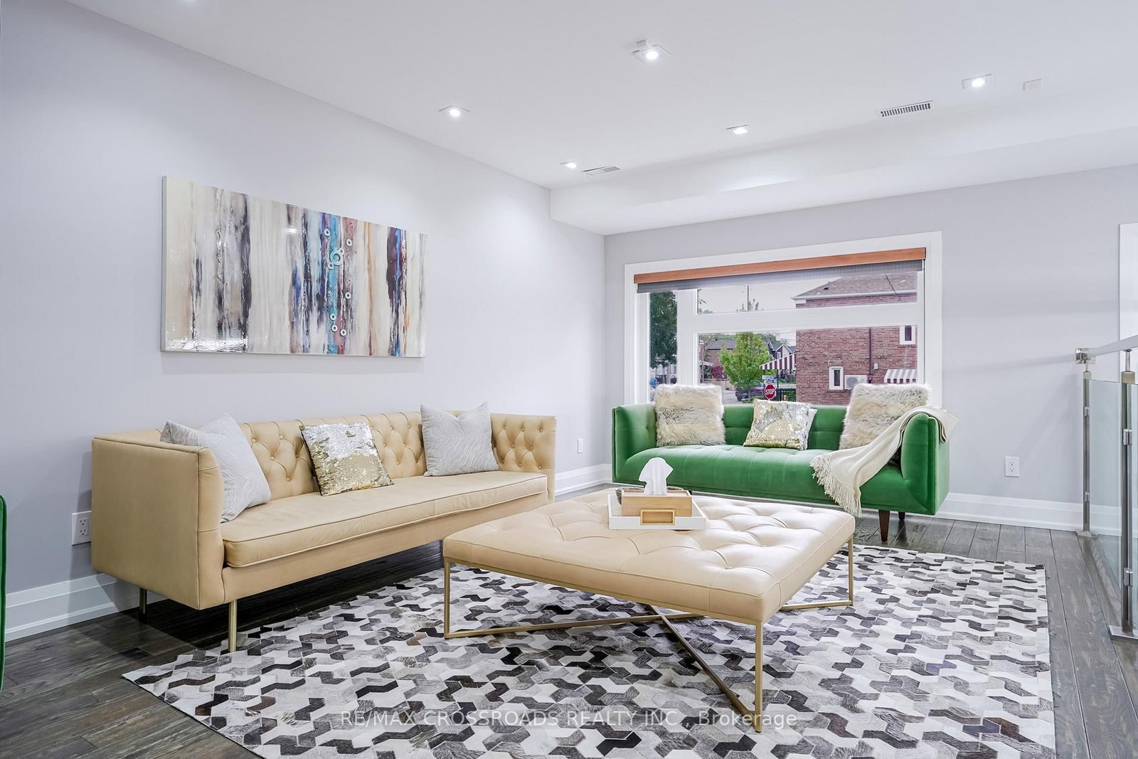 Detached House for sale at 1A Roblin Avenue, Toronto, Ontario, M4C 3P7 - East York - MLS: E12997390