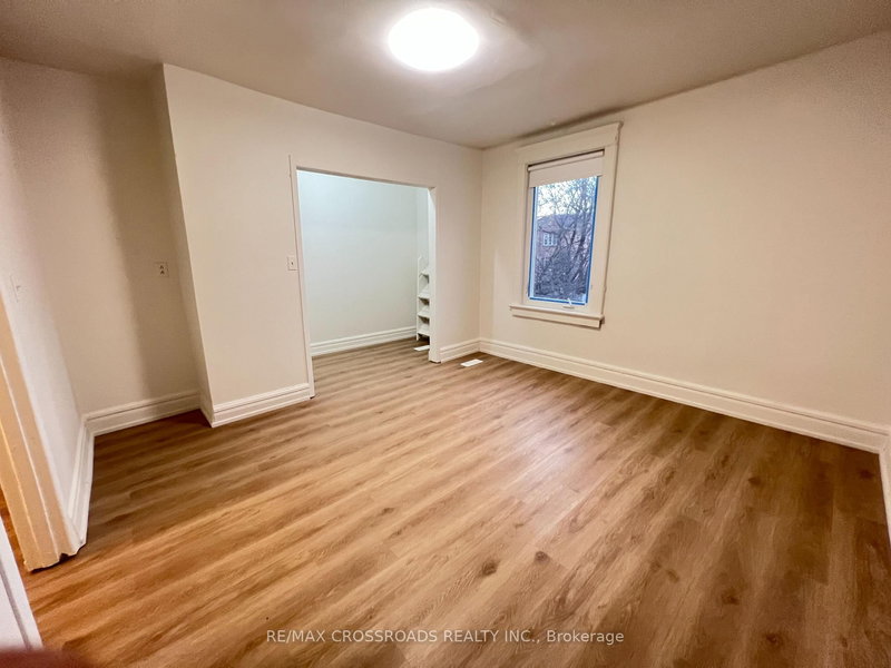 UNIT 2 - 82 Curzon St, Toronto, M4M 3B4 | Image 3