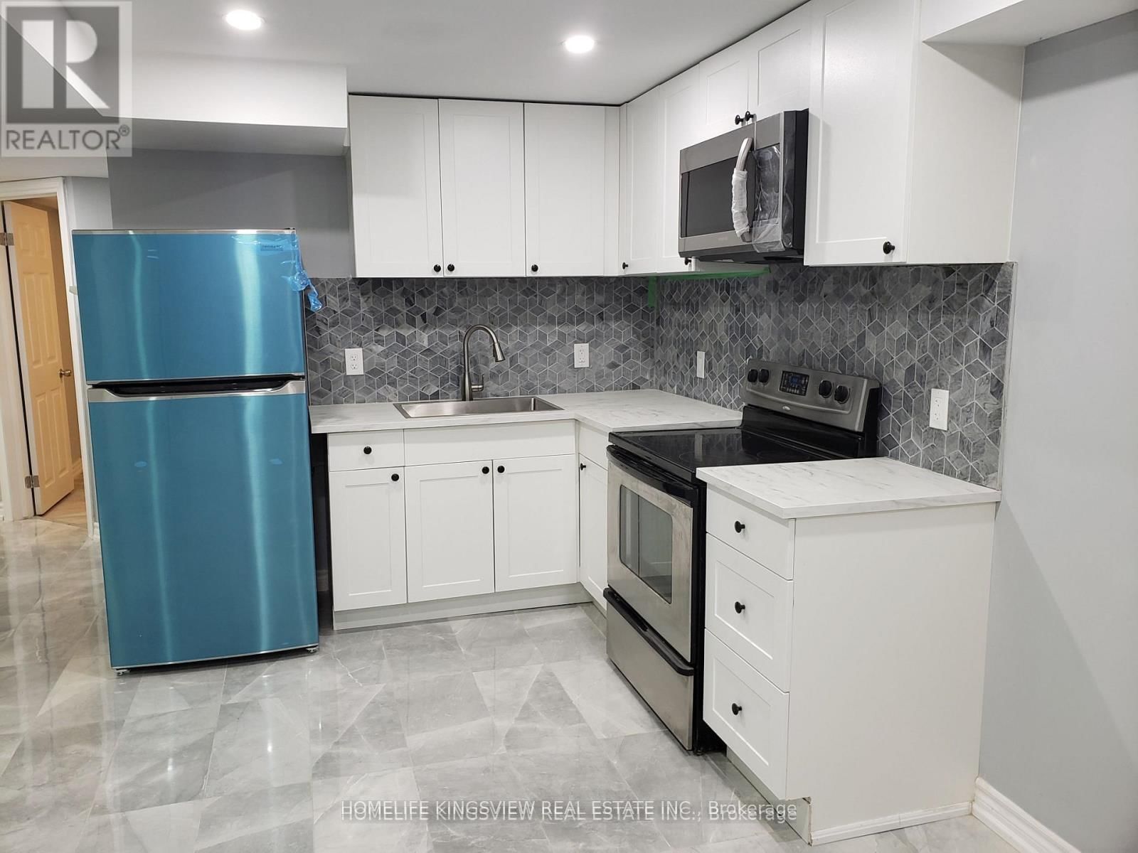 24 Weston Crescent N - Photo 18