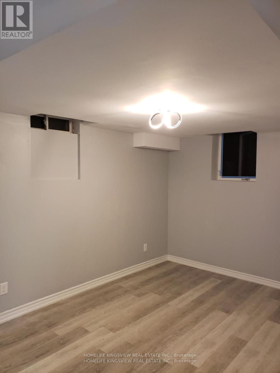 24 Weston Crescent N - Photo 9