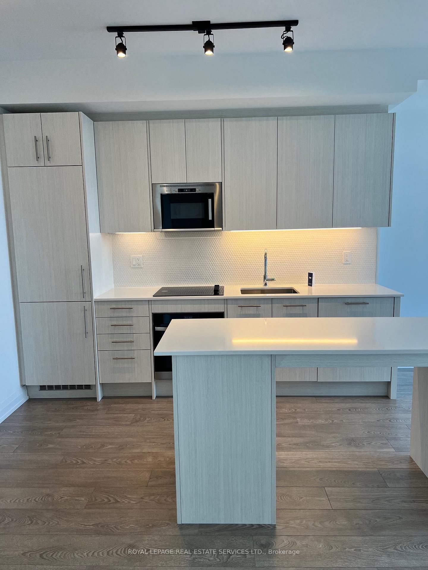 Condo for lease at 1211-286 Main Street, Toronto, Ontario, M4C 4X4 - East End-Danforth - MLS: E12997702