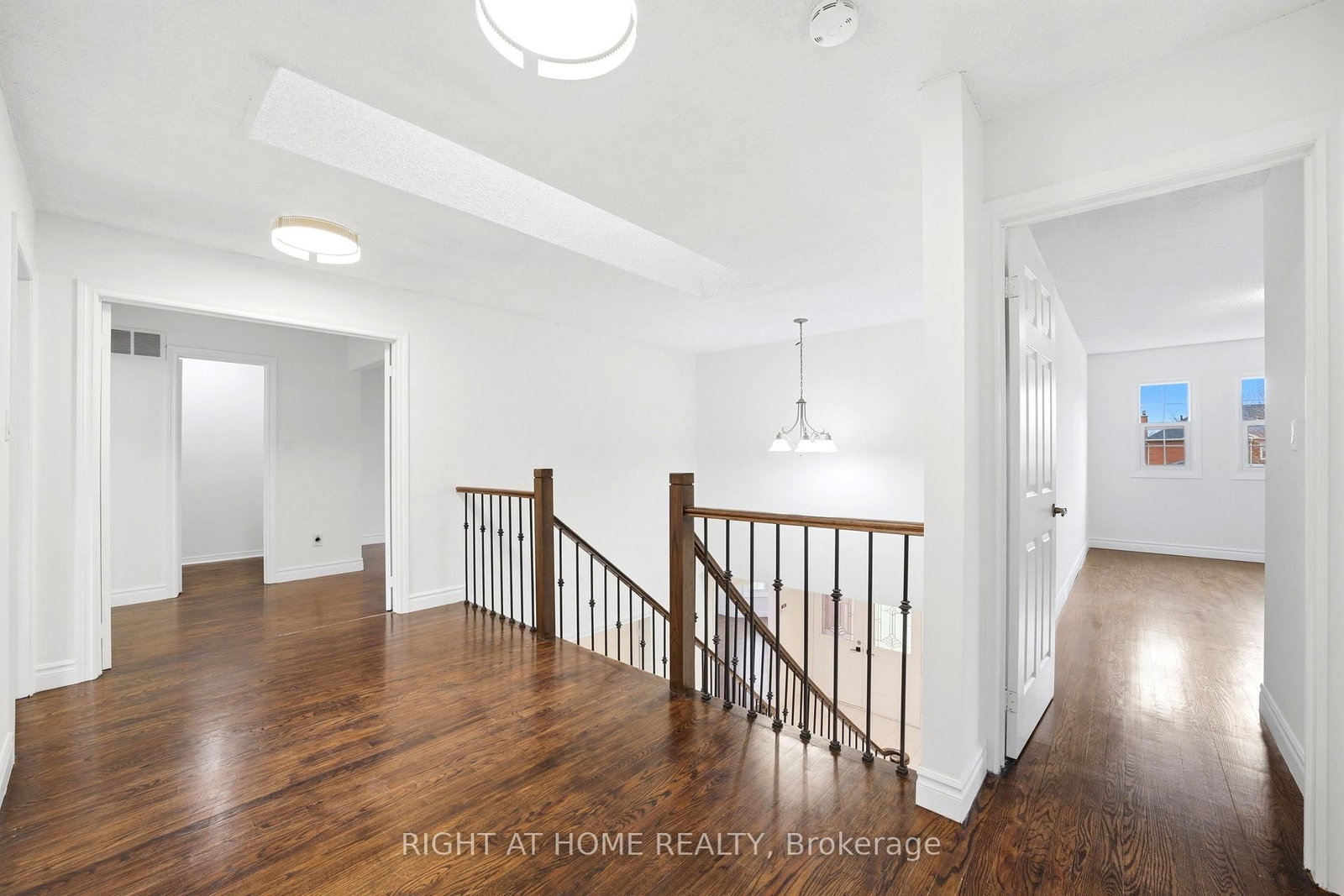 Detached House for sale at 36 Ravenview Drive, Whitby, Ontario, L1R 1Y2 - Rolling Acres - MLS: E12997720