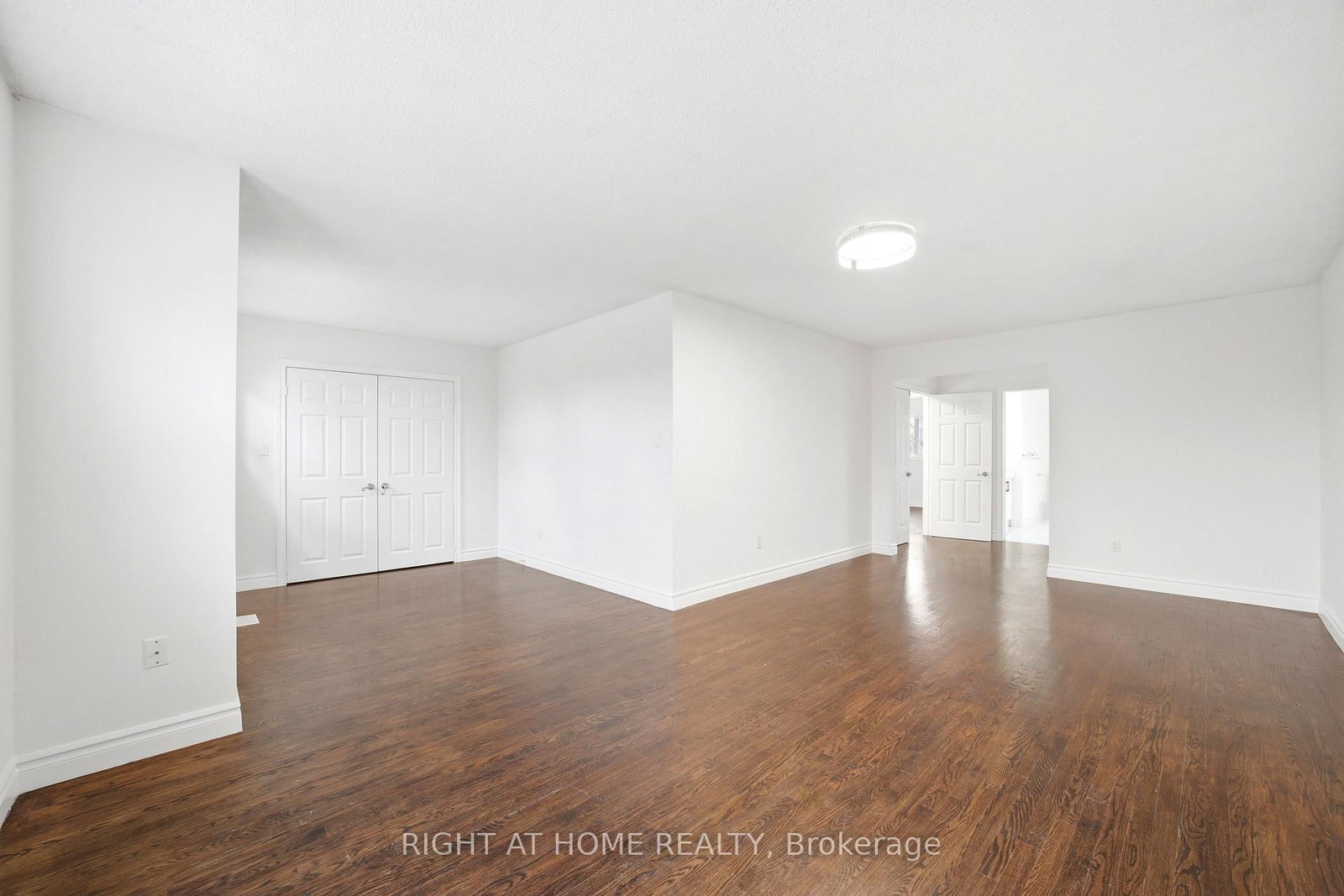 Detached House for sale at 36 Ravenview Drive, Whitby, Ontario, L1R 1Y2 - Rolling Acres - MLS: E12997720