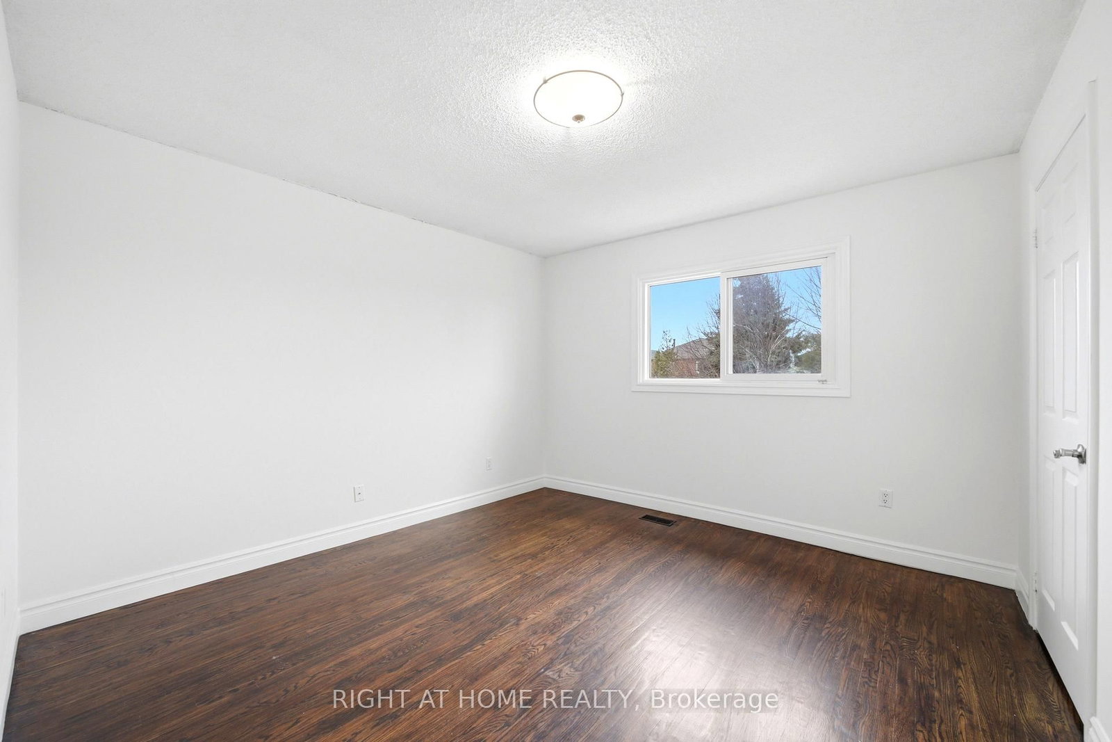 Detached House for sale at 36 Ravenview Drive, Whitby, Ontario, L1R 1Y2 - Rolling Acres - MLS: E12997720