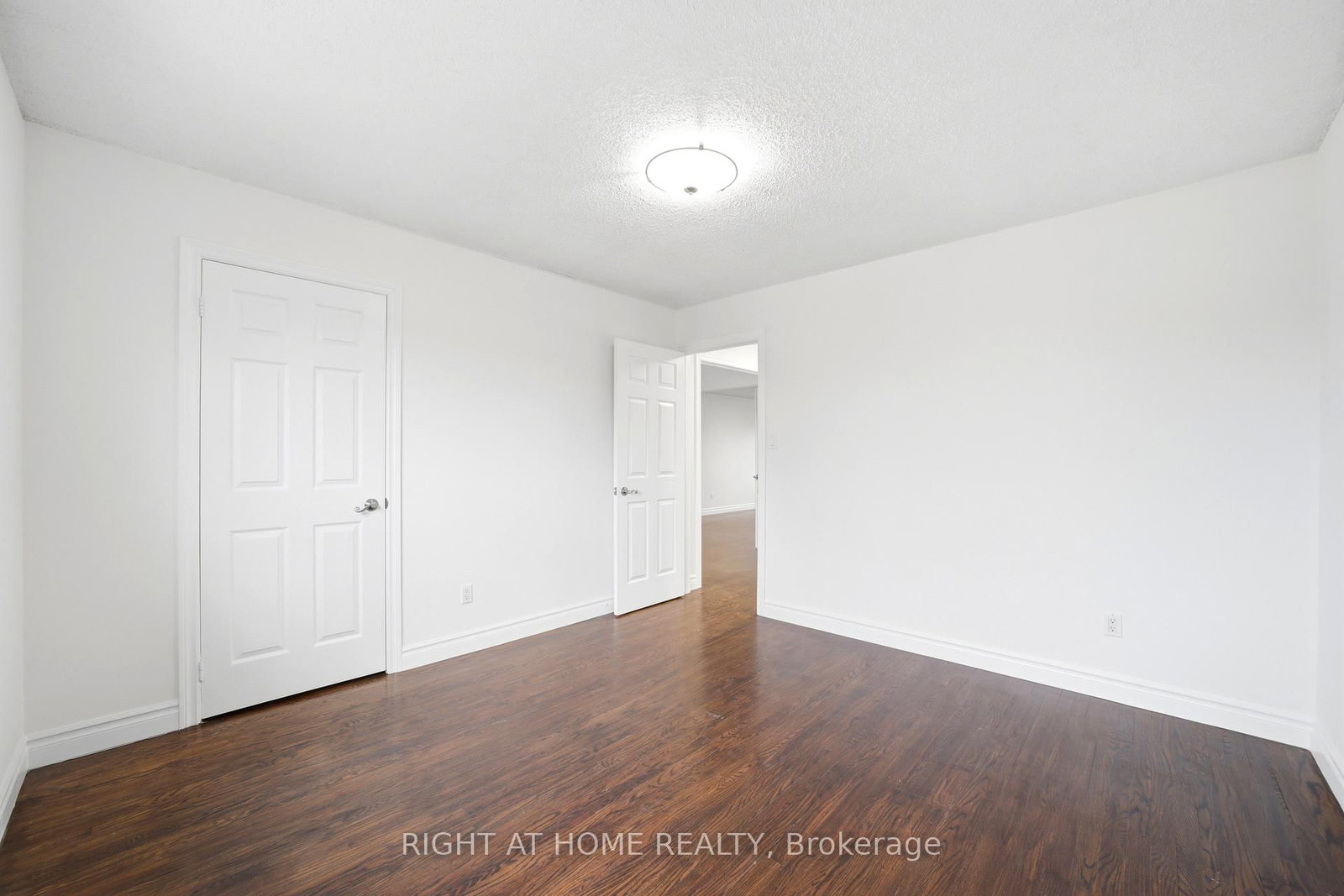 Detached House for sale at 36 Ravenview Drive, Whitby, Ontario, L1R 1Y2 - Rolling Acres - MLS: E12997720