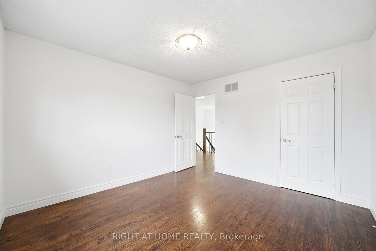 Detached House for sale at 36 Ravenview Drive, Whitby, Ontario, L1R 1Y2 - Rolling Acres - MLS: E12997720