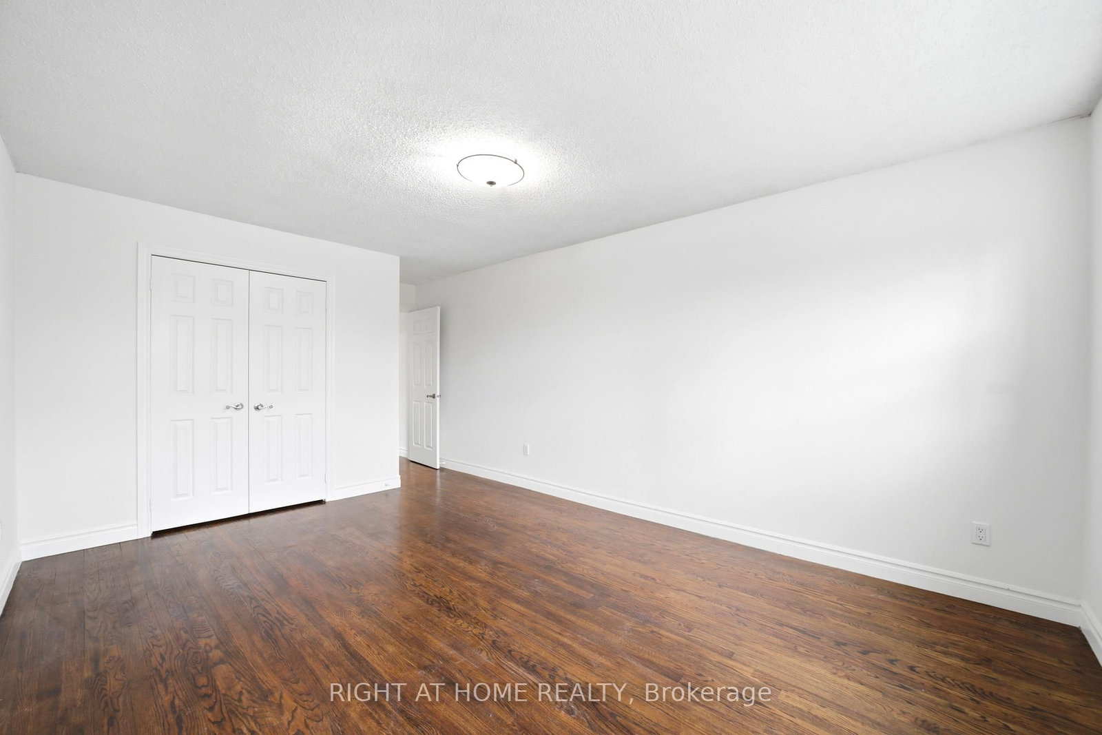 Detached House for sale at 36 Ravenview Drive, Whitby, Ontario, L1R 1Y2 - Rolling Acres - MLS: E12997720