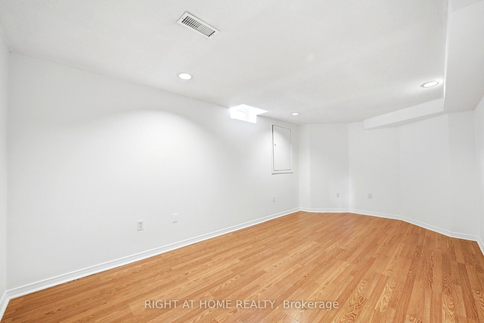 Detached House for sale at 36 Ravenview Drive, Whitby, Ontario, L1R 1Y2 - Rolling Acres - MLS: E12997720