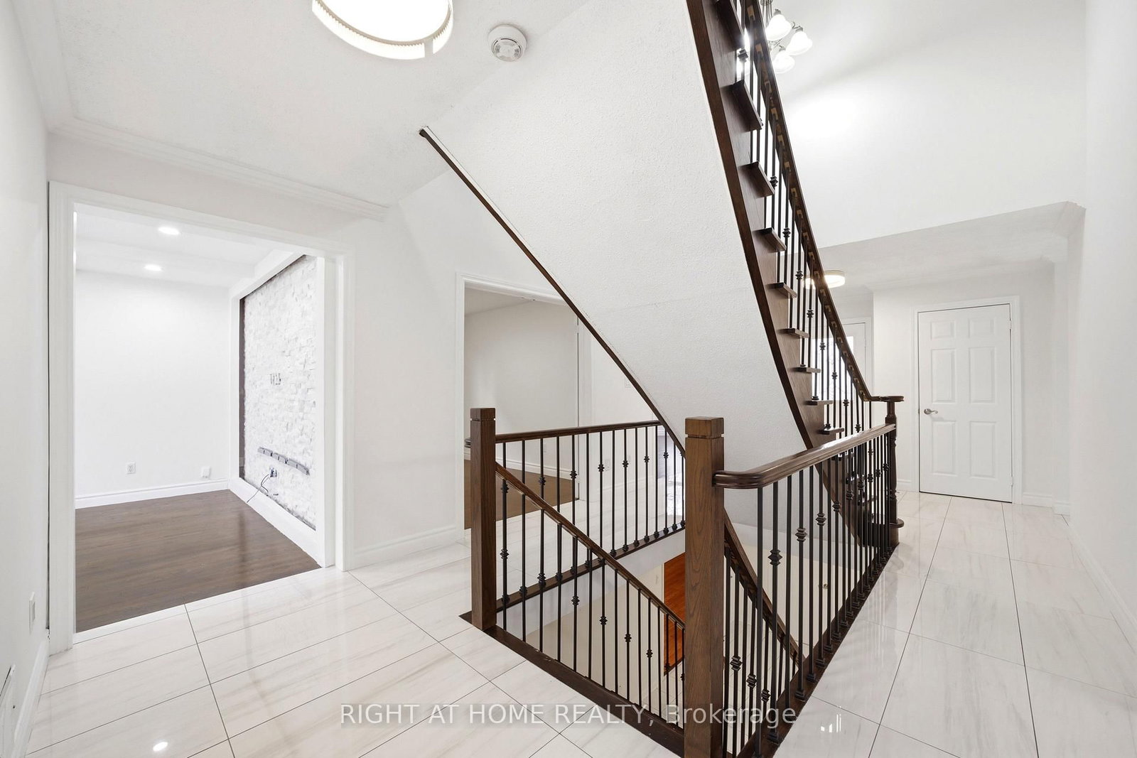 Detached House for sale at 36 Ravenview Drive, Whitby, Ontario, L1R 1Y2 - Rolling Acres - MLS: E12997720