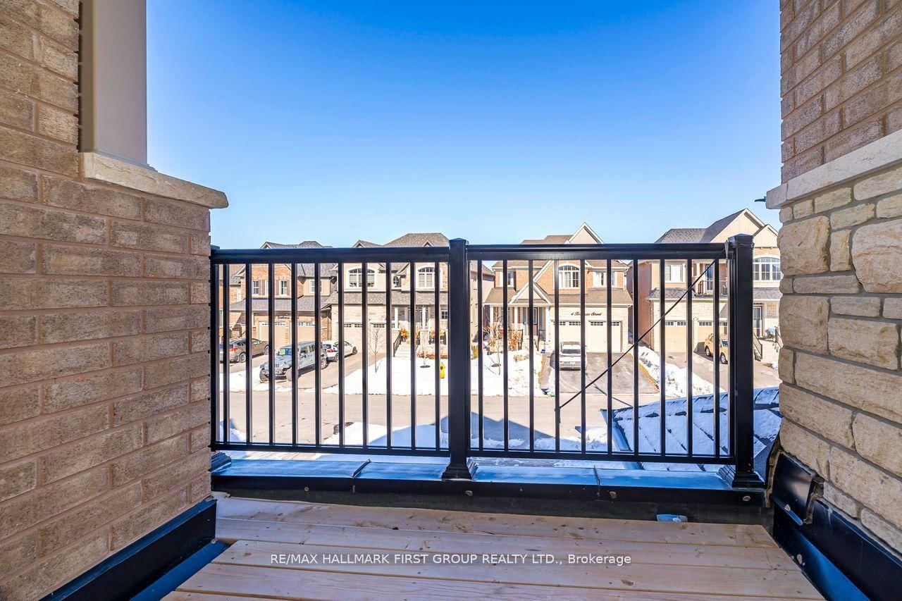 Detached House for sale at 5 Toulouse Street, Whitby, Ontario, L1P 0J2 - Rural Whitby - MLS: E12997754