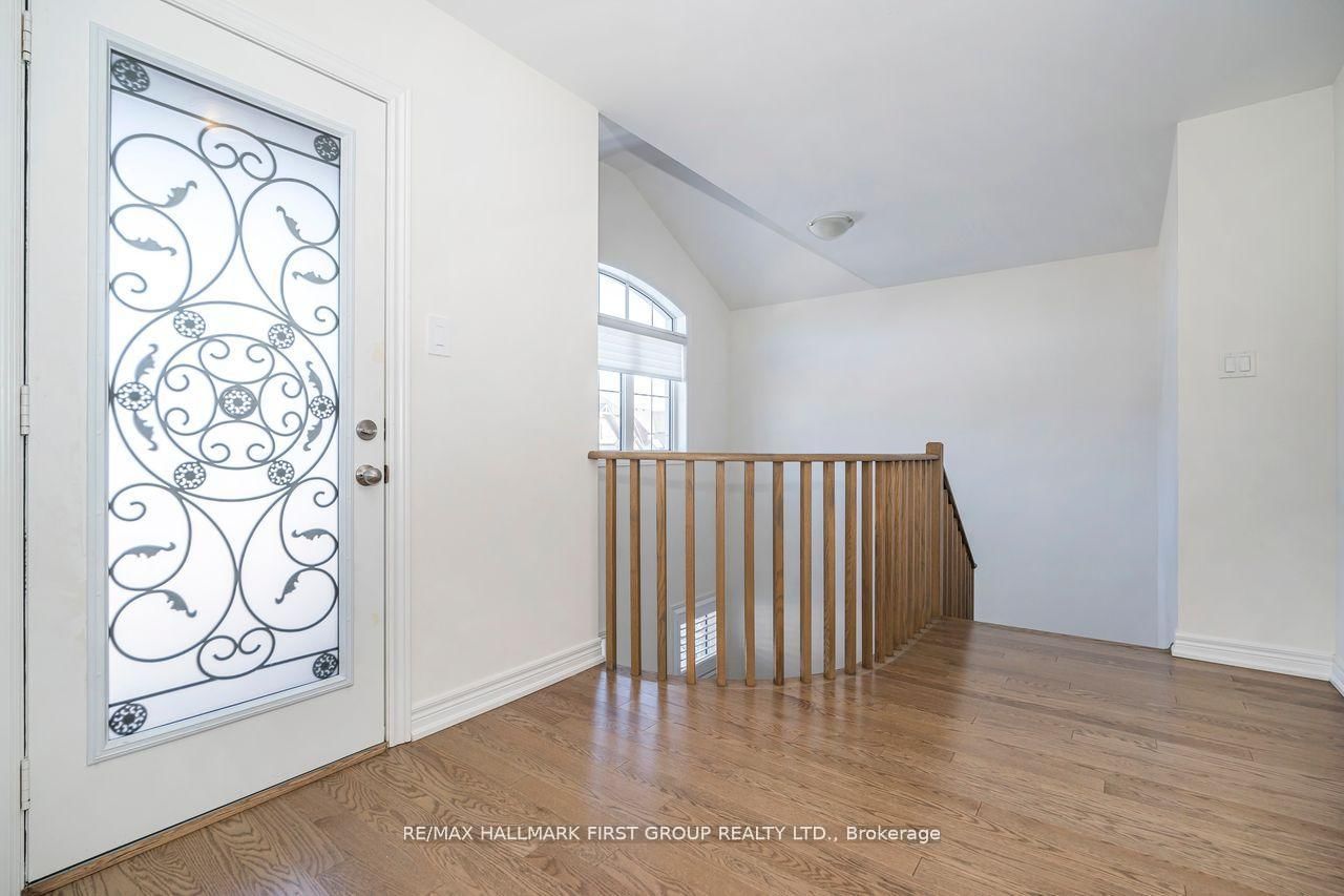 Detached House for sale at 5 Toulouse Street, Whitby, Ontario, L1P 0J2 - Rural Whitby - MLS: E12997754