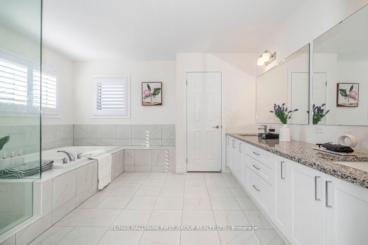 Detached House for sale at 5 Toulouse Street, Whitby, Ontario, L1P 0J2 - Rural Whitby - MLS: E12997754