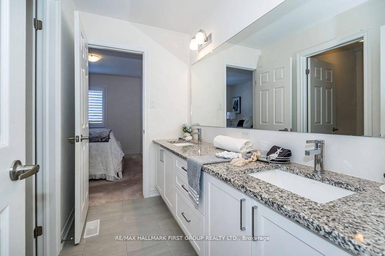 Detached House for sale at 5 Toulouse Street, Whitby, Ontario, L1P 0J2 - Rural Whitby - MLS: E12997754