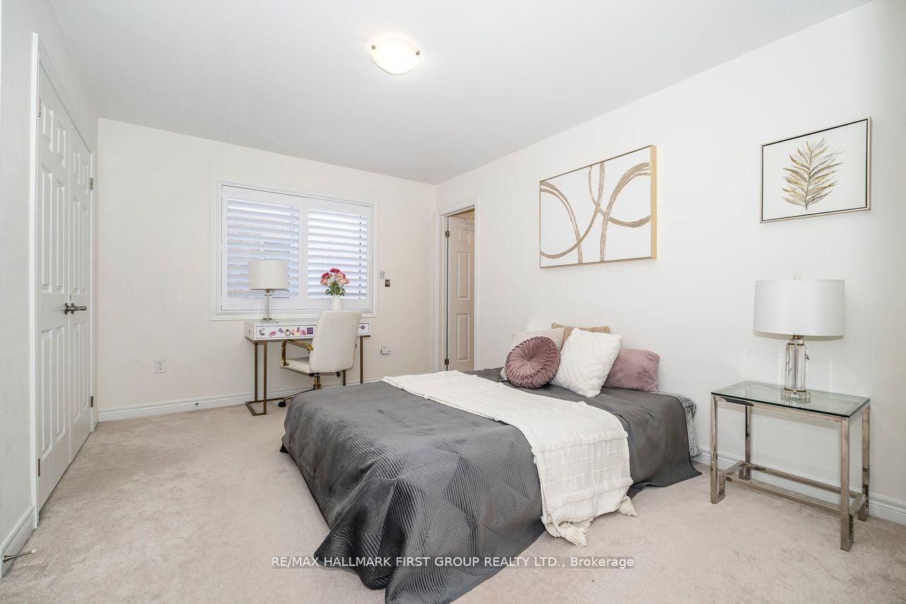 Detached House for sale at 5 Toulouse Street, Whitby, Ontario, L1P 0J2 - Rural Whitby - MLS: E12997754