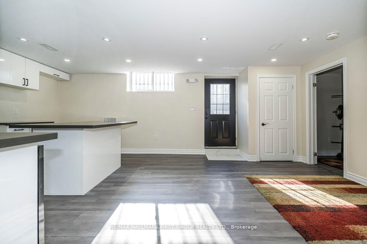 Detached House for sale at 5 Toulouse Street, Whitby, Ontario, L1P 0J2 - Rural Whitby - MLS: E12997754