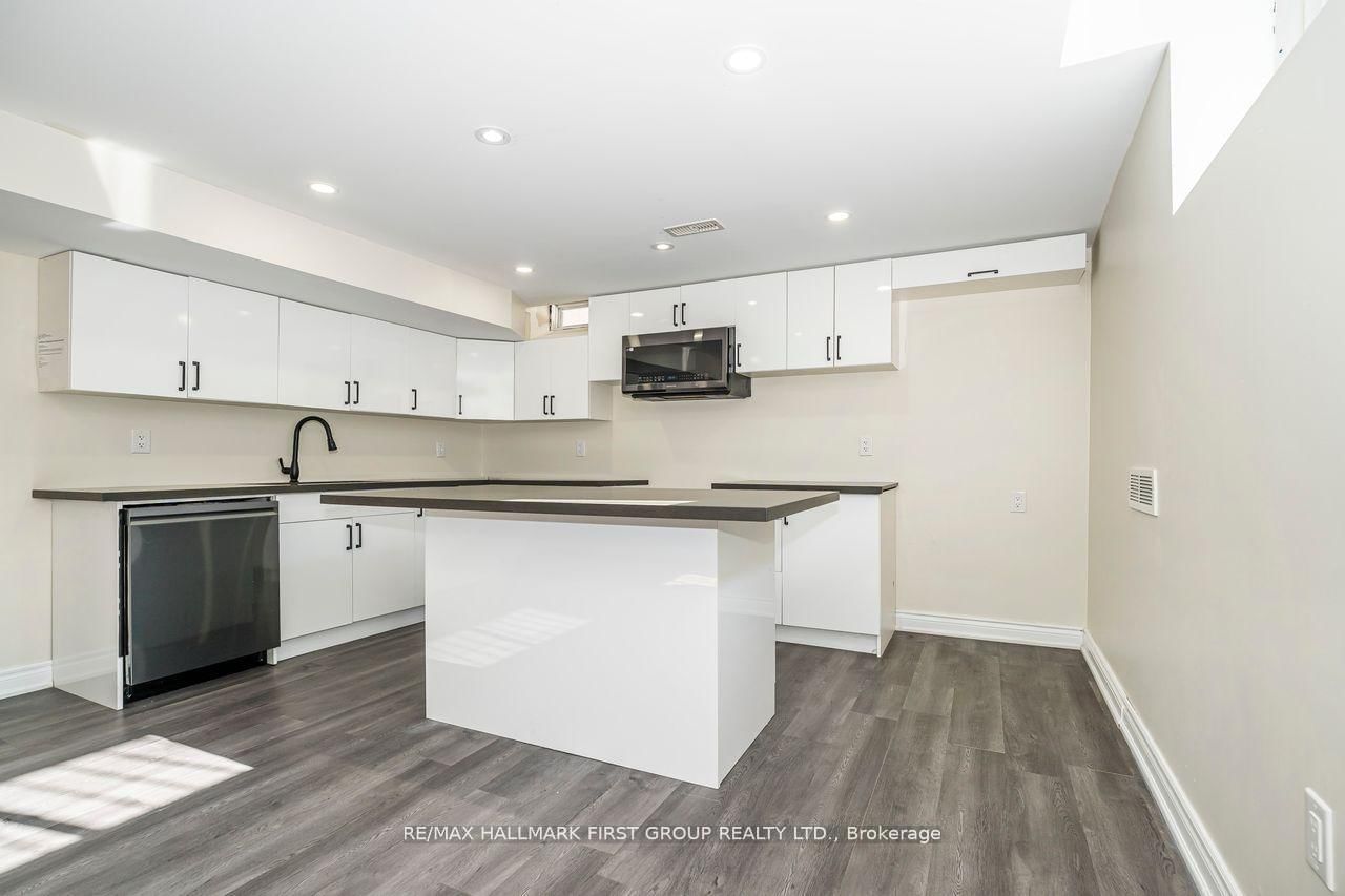 Detached House for sale at 5 Toulouse Street, Whitby, Ontario, L1P 0J2 - Rural Whitby - MLS: E12997754