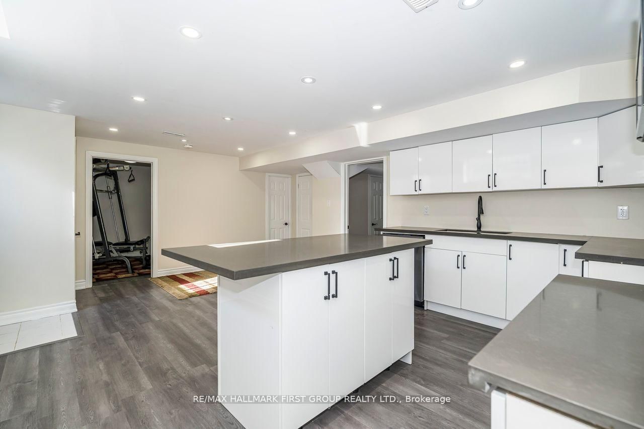 Detached House for sale at 5 Toulouse Street, Whitby, Ontario, L1P 0J2 - Rural Whitby - MLS: E12997754