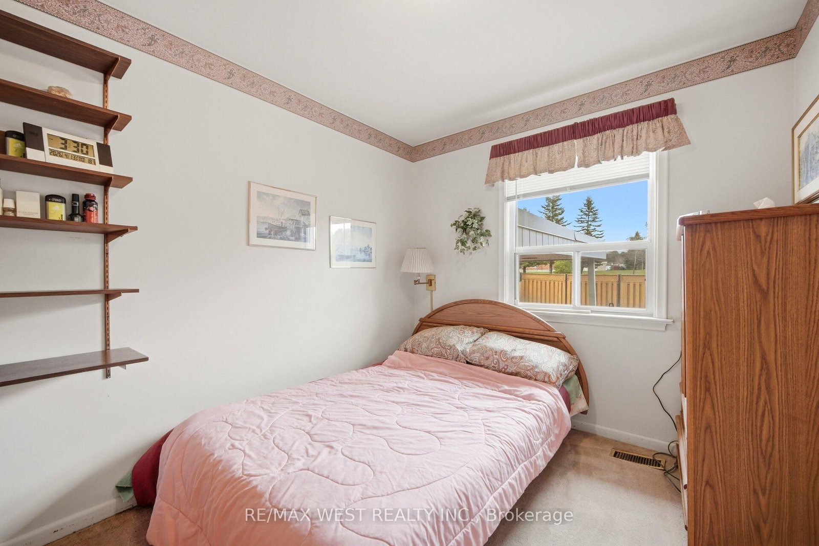 Detached House for sale at 24 Beran Drive, Toronto, Ontario, M1G 1G1 - Woburn - MLS: E12997912