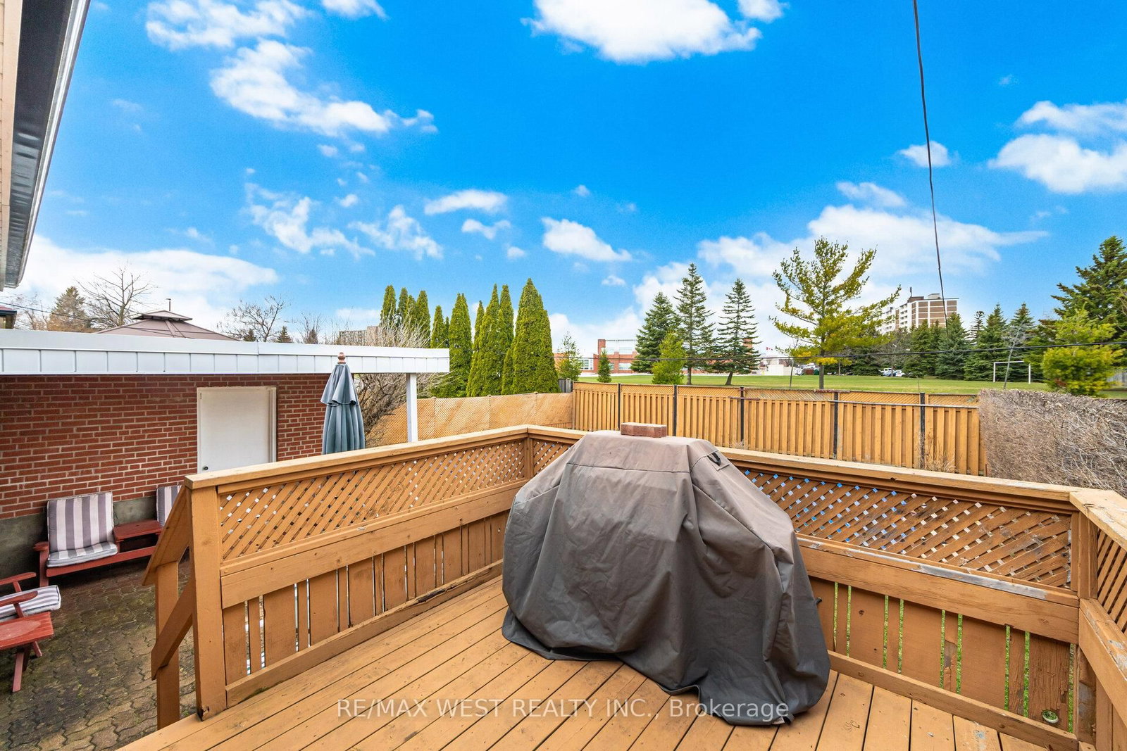 Detached House for sale at 24 Beran Drive, Toronto, Ontario, M1G 1G1 - Woburn - MLS: E12997912
