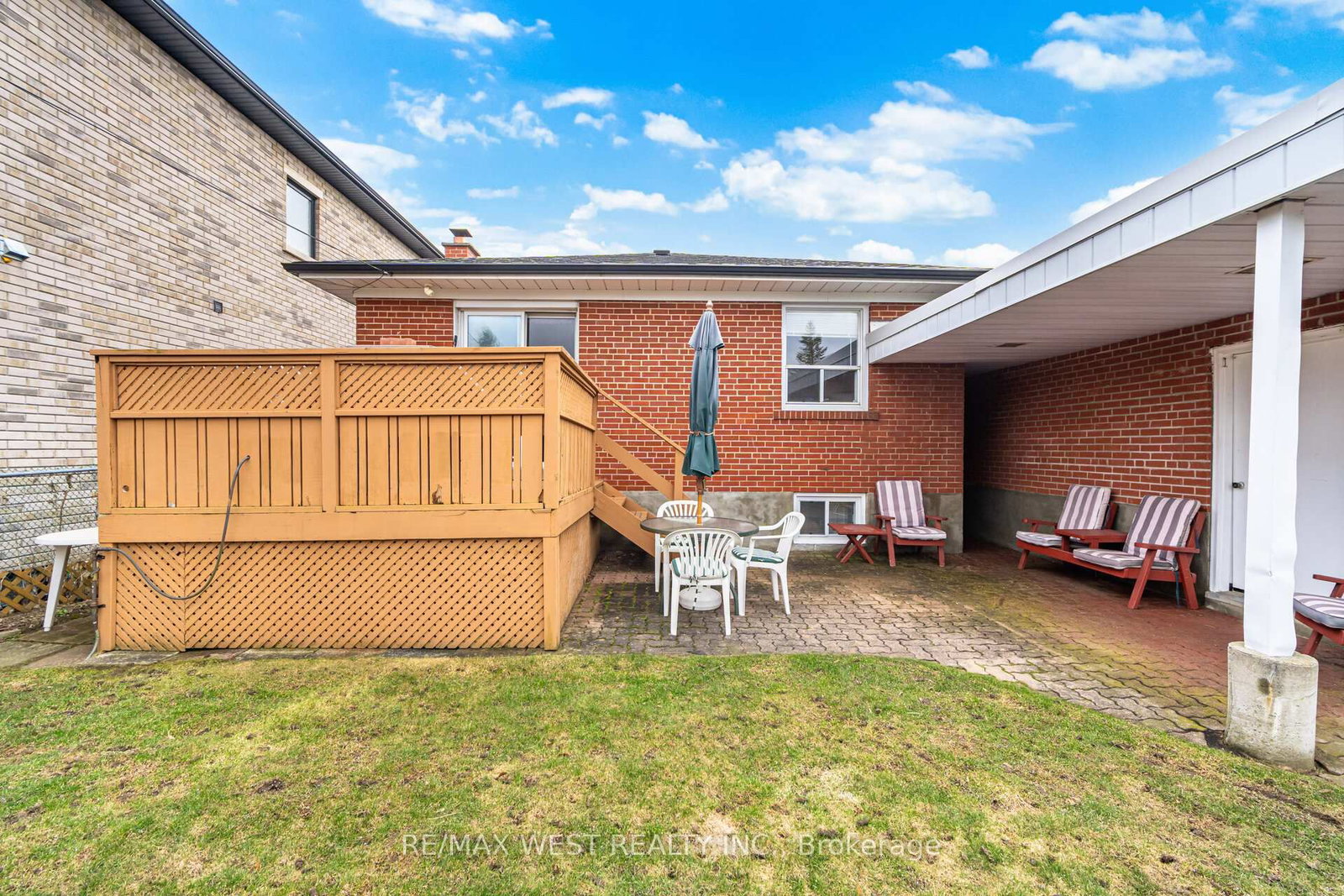 Detached House for sale at 24 Beran Drive, Toronto, Ontario, M1G 1G1 - Woburn - MLS: E12997912
