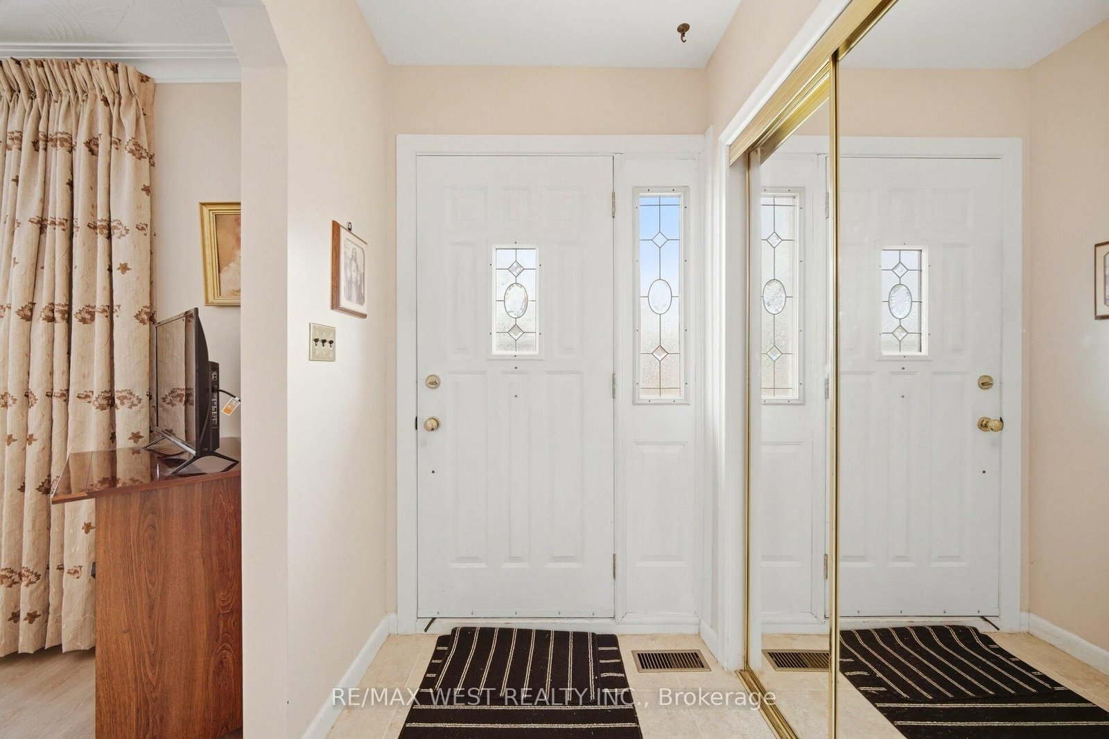 Detached House for sale at 24 Beran Drive, Toronto, Ontario, M1G 1G1 - Woburn - MLS: E12997912