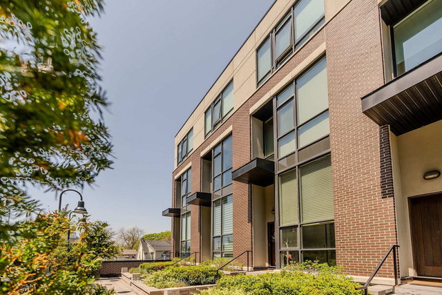 TH5 - 2 Bellefair Avenue