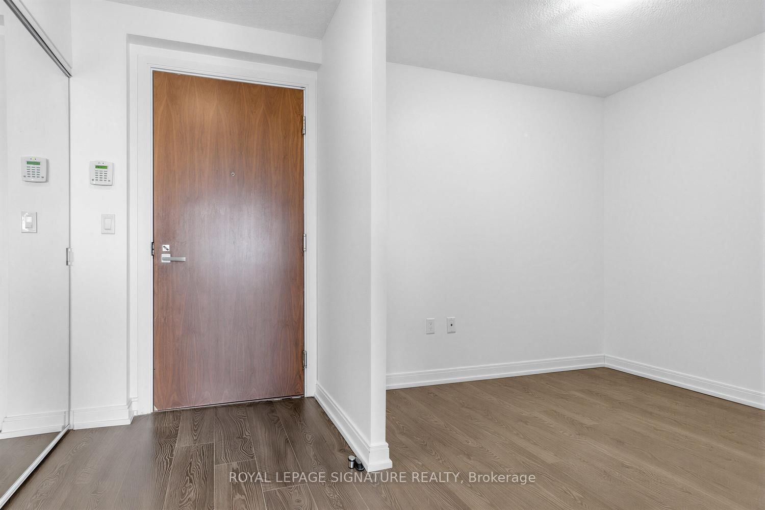 275 Village Green Square, Unit 1320 - Photo 3