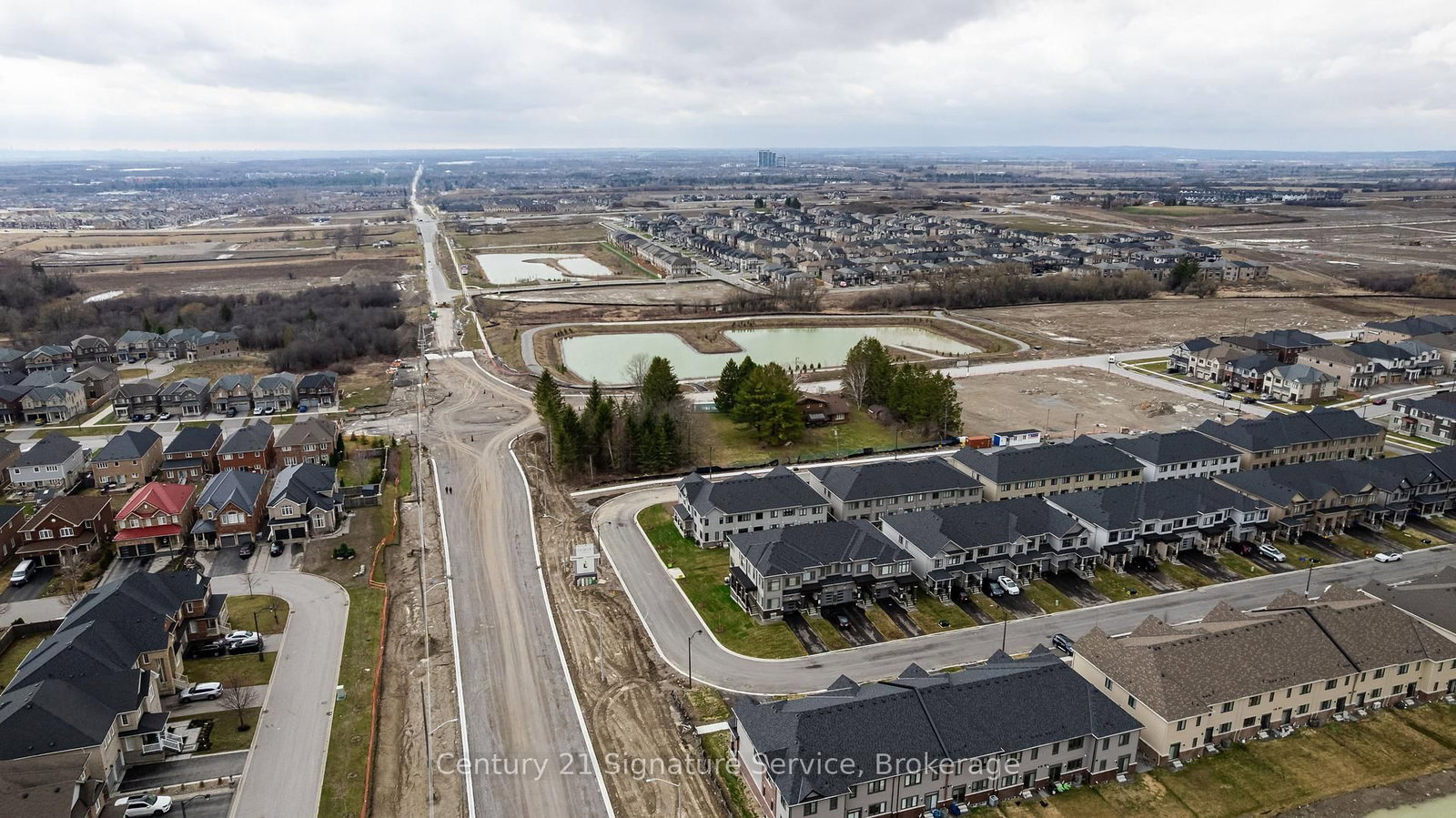 2045 Grandview Street N - Photo 3