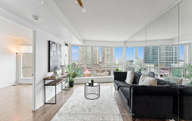 705 - 8 Lee Centre Drive