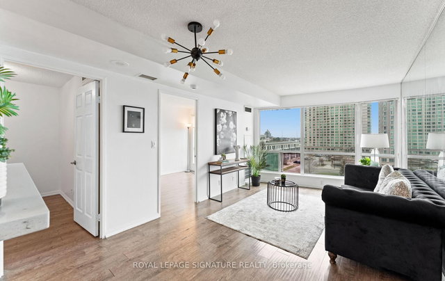 705 - 8 Lee Centre Drive